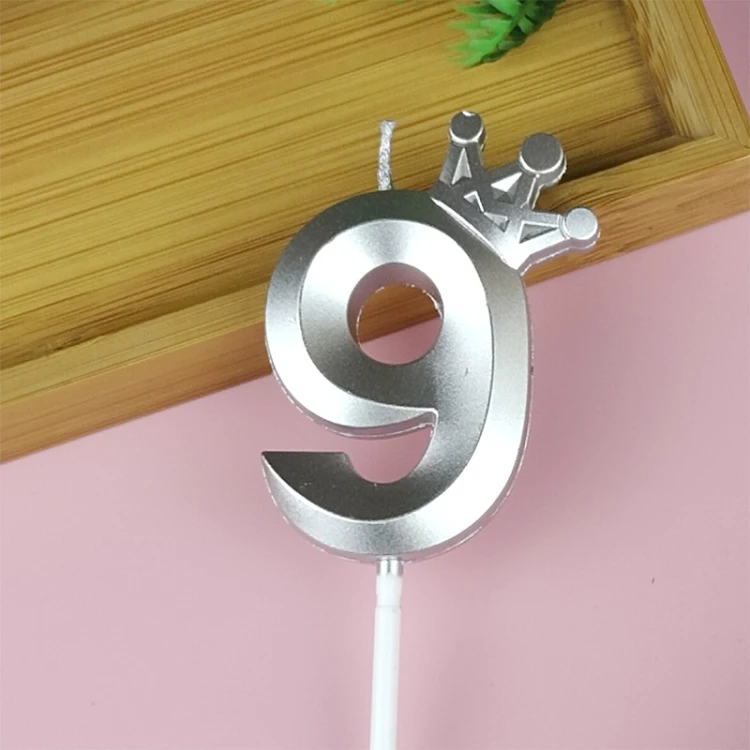 Свеча для торта цифра "9" с короной СЕРЕБРО